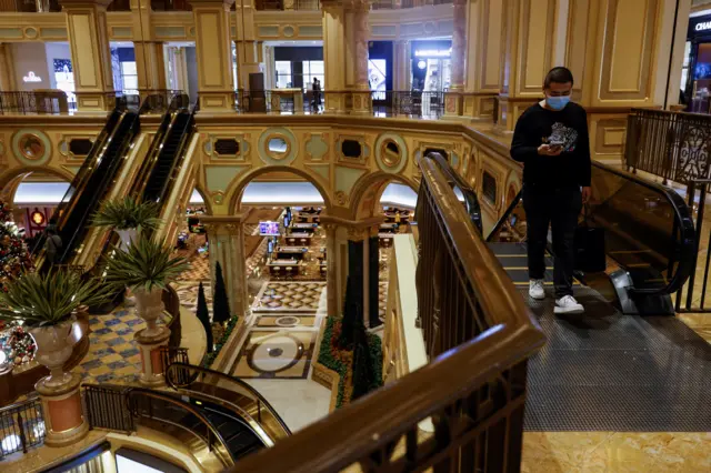 “ถ้าทุกอย่างเปิดถูกต้องตามกฎหมาย ทุกอย่างมันควบคุมได้หมด" นายบุญลือ