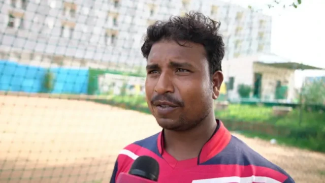 ਰਾਧਿਕਾ ਦੀ ਅਕੈਡਮੀ ਦੀ ਦੇਖਭਾਲ ਕਰਨ ਵਾਲੇ ਤਨੂ