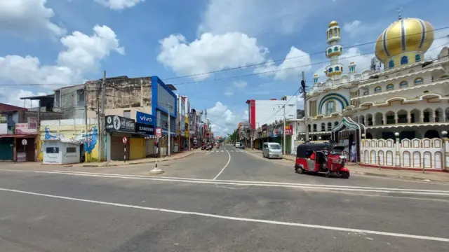 இலங்கை, வவுனியா, இலங்கை தமிழர், கடையடைப்பு போராட்டம்