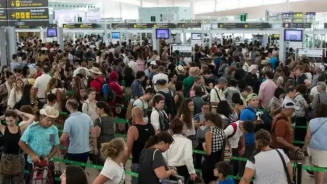 Kabla ya kupanda kwenye ndege hakikisha umekunywa maji mengi ya kutosha