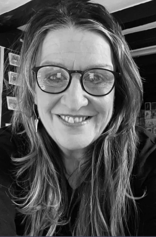 کارولین جونز