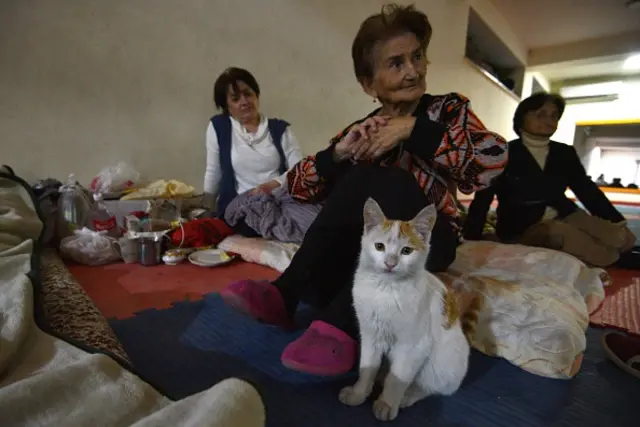 شهروندان ارمنستان در پناهگاه زیرزمینی