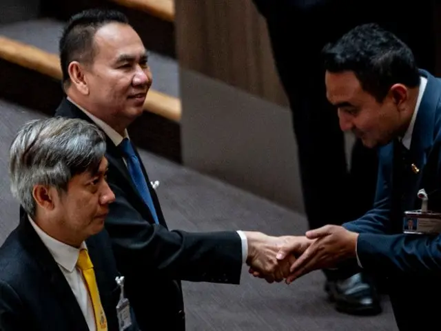 เดชอิศม์ ขาวทอง