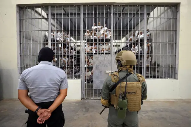 CECOT, MS-13, El salvador, kriminal