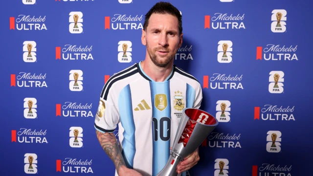 Argentina set record as the first team not to have a single shot on target in 90 minutes in a World Cup final