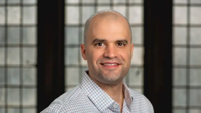 Albert Laguna, professor da Universidade Yale, nos Estados Unidos