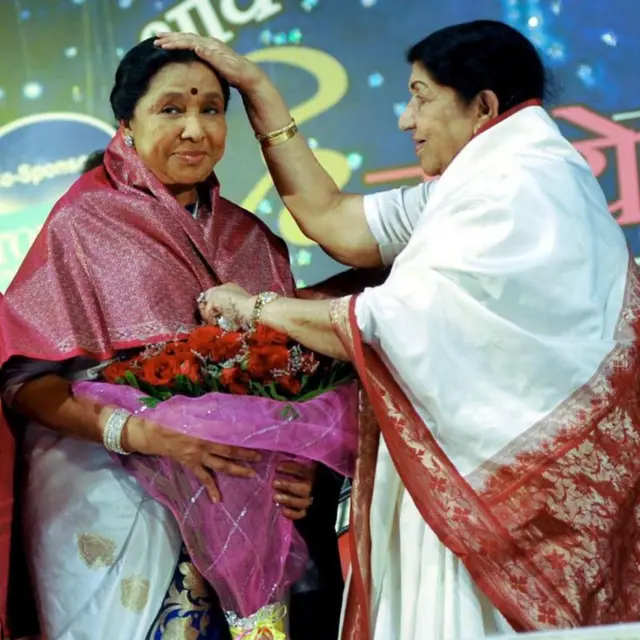 ఆశా భోస్లే మరణం, పాటలు, బాలీవుడ్