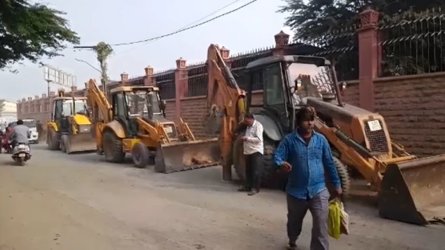 ભાવનગર ડિમોલિશન, ફુસર ગેરકાયદેસર બાંધકામ તોડી પડાયા, ભાવનગર મ્યુનિસિપલ કોર્પોરેશન ડિમોલિશન, બીબીસી ગુજરાતી