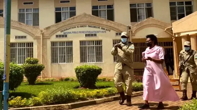 Beatrice Munyeyezi ku rukiko rwa Huye 