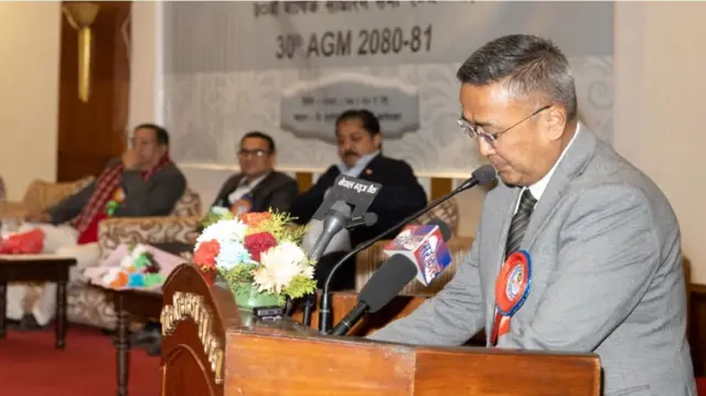 बोर्डका अध्यक्षका रूपमा सन्तोषनारायण श्रेष्ठ 