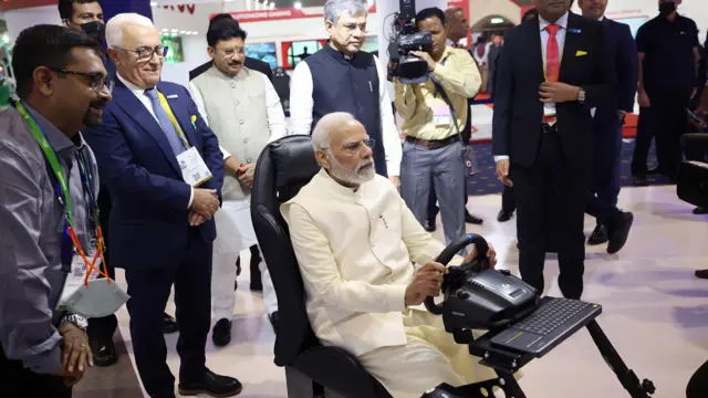 पंतप्रधान मोदींनी डिजिटल अर्थव्यवस्था वाढवण्यासाठी ऑनलाईन गेमिंग क्षेत्राचं कौतुक केलं आहे.