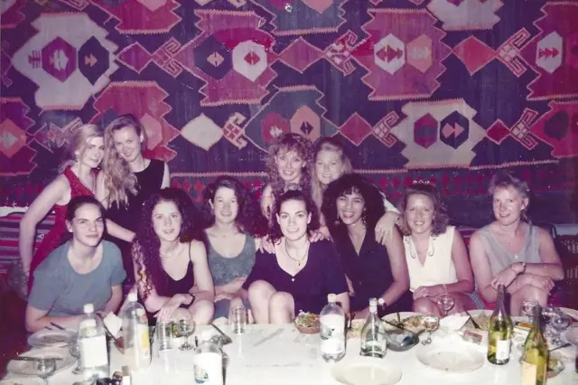 افغان ګالري له څلوېښتو کلونو راهیسې وده کړې ده.