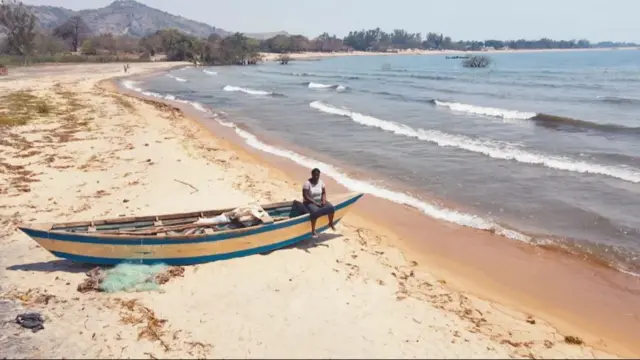 Georgina waxay xasillooni ka heshaa inay aaddo iskana soo daawato harada Malawi