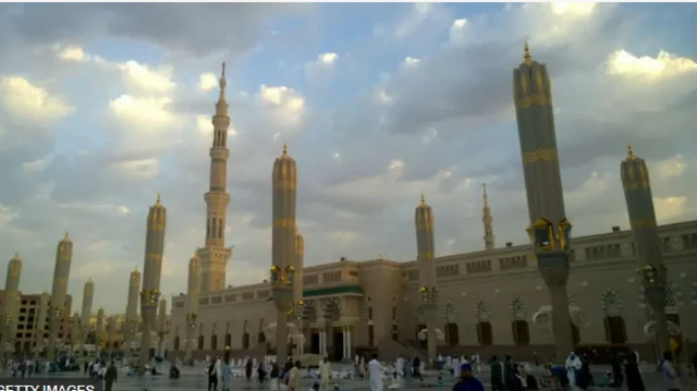 মোহাম্মদ কামাল সারা জীবন ইবাদত বন্দেগীতে কাটান