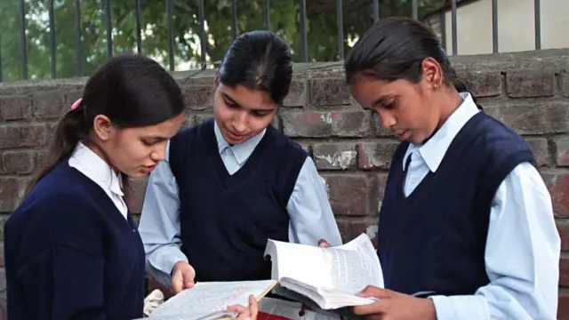 విద్యార్థులు