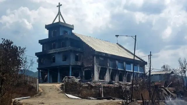 Igreja destruída