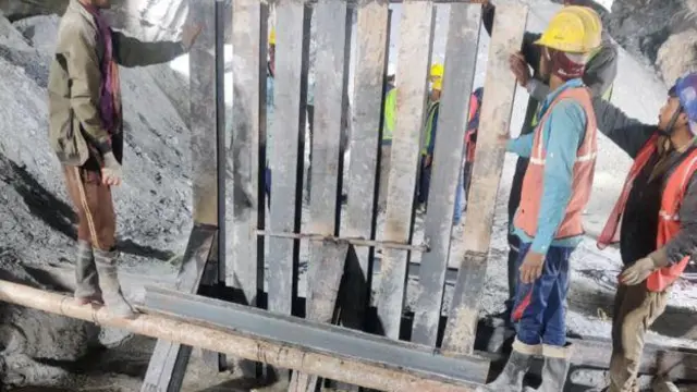 ઉત્તરકાશીમાં સુરંગમાં ભૂસ્ખલન દુર્ઘટના 