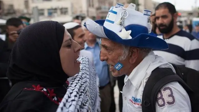 সাম্প্রতিক সময়ে যুক্তরাষ্ট্রে ইহুদি-বিদ্বেষ এবং ইসলামভীতি দু’টোই বেড়েছে বলে জানা যাচ্ছে