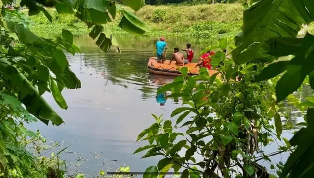 बागजोला नहर में अनवारुल अज़ीम के शव की तलाश (फ़ाइल फ़ोटो)