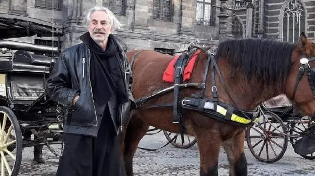 R﻿ıza Akın