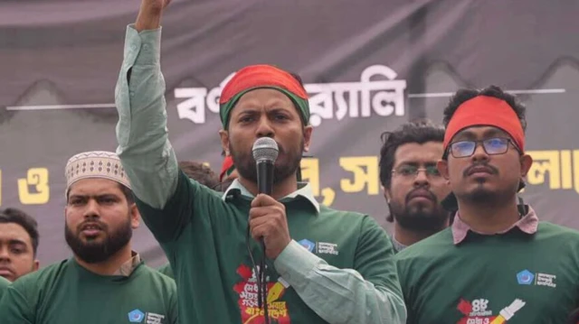 ছাত্রশিবিরের সাবেক সভাপতি জাহিদুল ইসলাম ও ডাকসুর সহসভাপতি সাদিক কায়েম 