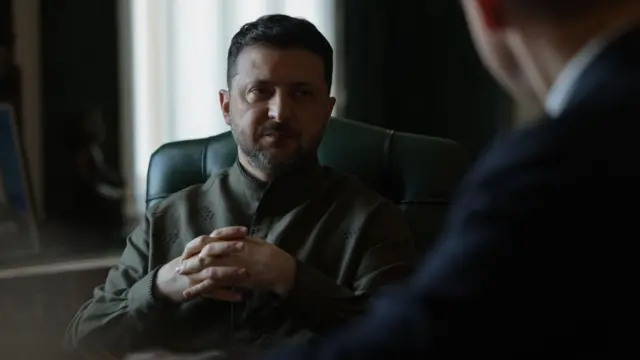 Володимир Зеленський, президент України, Банкова Київ