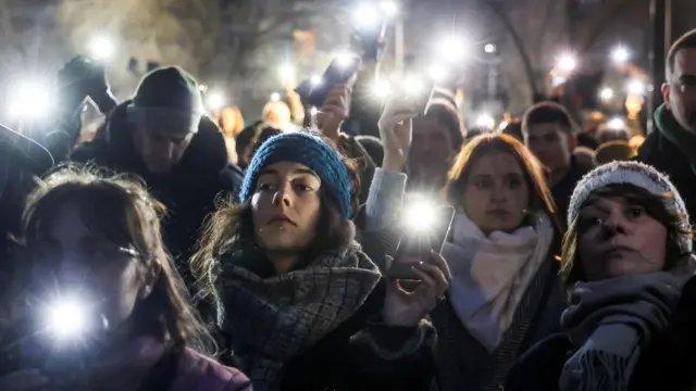 Para mahasiswa melakukan protes di Beograd, 22 Desember 2024