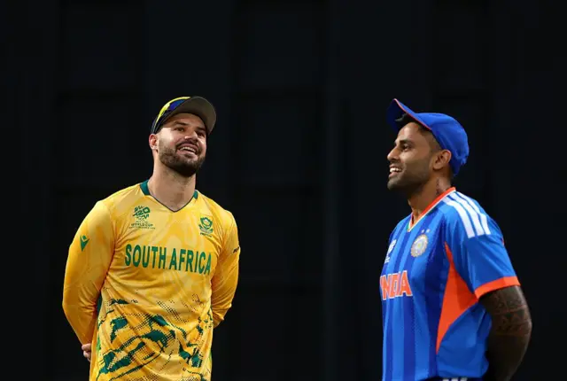 4 फेब्रुवारीला डीवाय पाटील स्टेडियमवर झालेल्या सराव सामन्यात भारतानं दक्षिण आफ्रिकेला 30 धावांनी हरवलं.