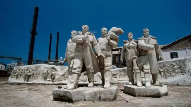 ఆయిల్ రాక్స్