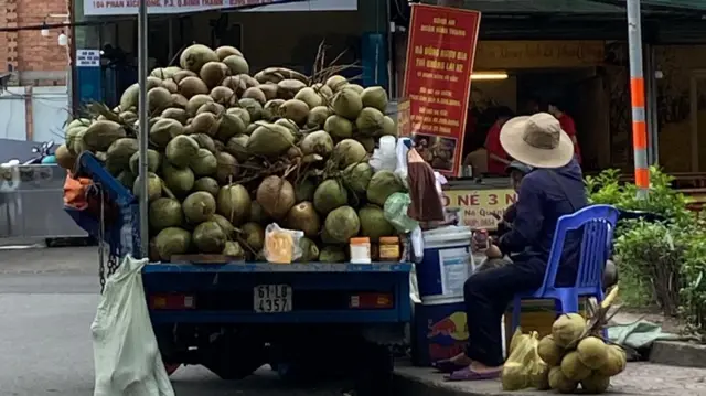 Xe nước dừa tươi