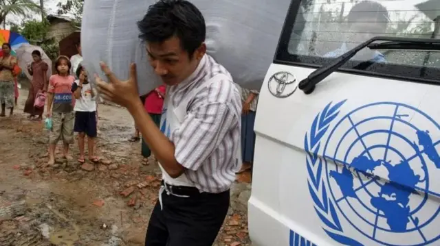 -ရခိုင်က နိုင်ငံတကာ အကူညီပေးရေးလုပ်ငန်းတွေကို စစ်ကောင်စီက ရပ်ဖို့ညွှန်ကြားခဲ့