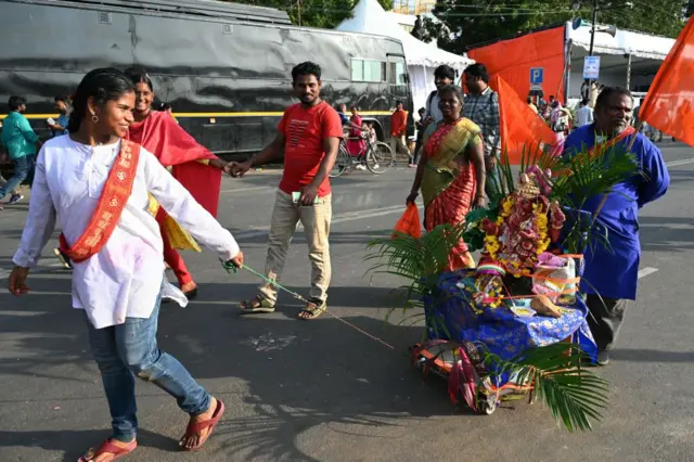 గణేశ్ నిమజ్జనం