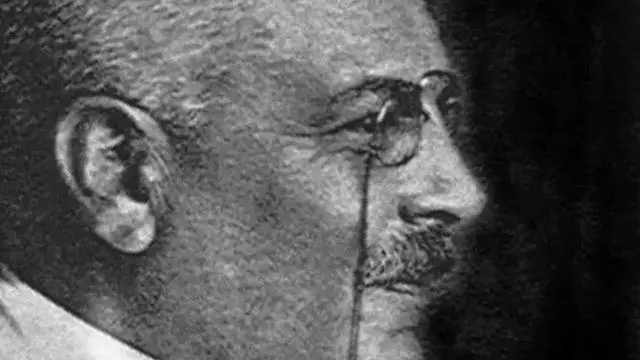 Alois Alzheimer alifariki mnamo 1915, akiwa na umri wa miaka 51.