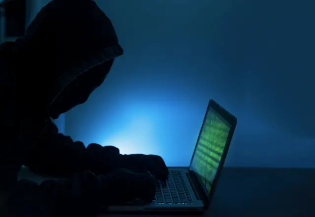 இணைய மோசடி 