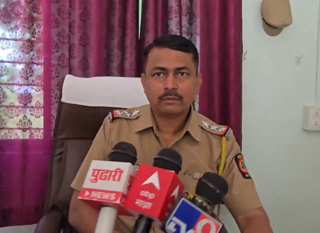 એક મહિલાનો મૃતદેહ સળગાવી દીધો, પણ એક વીડિયો કૉલથી 'મૃત મહિલા' કેવી રીતે જીવતી થઈ? 5 મહારાષ્ટ્રના સોલાપુરમાં મર્ડર, મૃત મહિલા જીવિત થયા, બીબીસી ગુજરાતી