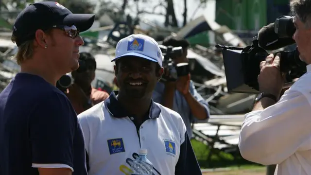 Shane Warne and Muralitharan