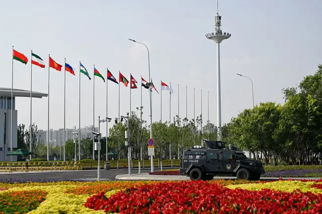 সামিট উপলক্ষে সেজে উঠেছে চীনের বন্দরনগরী তিয়ানজিন