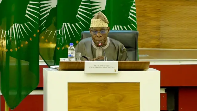 Pireezidantiin duraanii Naayijeeriyaa kan ta'an Gaanfa Afrikaatti bakka bu'aa Gamtaa Afrikaa Oliseegun Obaasaanjoo