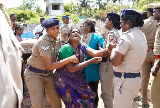 கோட்டக்குப்பம் – நடுக்குப்பம் இடுகாடு நிலப் பிரச்னையில் என்ன நடக்கிறது?