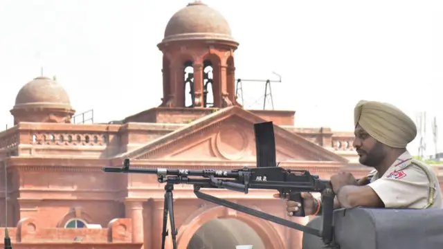 ਅੰਮ੍ਰਿਤਸਰ