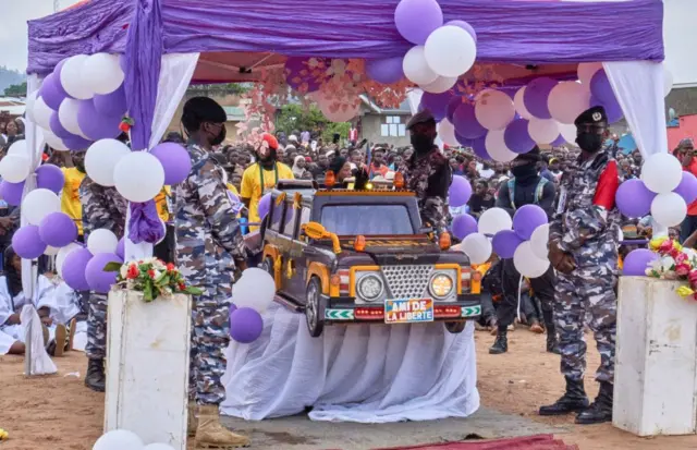 Yadda aka jana'izar cikin ƙayatarwa a garinsa a Congo