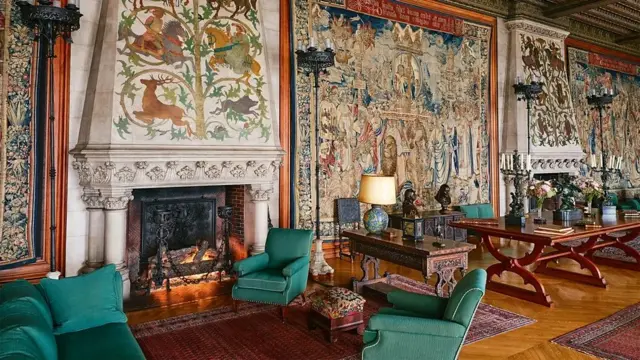 Biltmore, comme d'autres grandes demeures de l'époque, reflétait la culture aristocratique du vieux monde – sur la photo, la galerie des tapisseries.