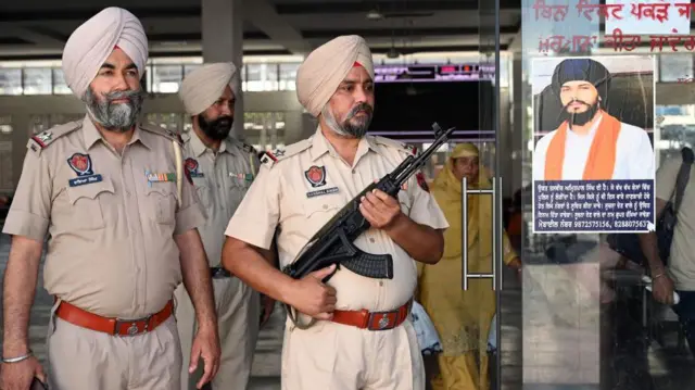 অমৃতপাল সিংয়ের সন্ধানে অভিযান চলছে গত ৩৭ দিন ধরে