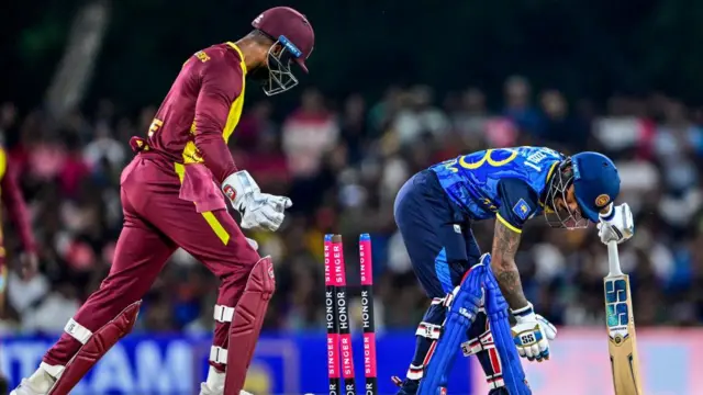 පැතුම් නිස්සංක ගේ කඩුල්ල දවා ගැනීමට ගුඩ්කේෂ් මෝටි සමත් විය.