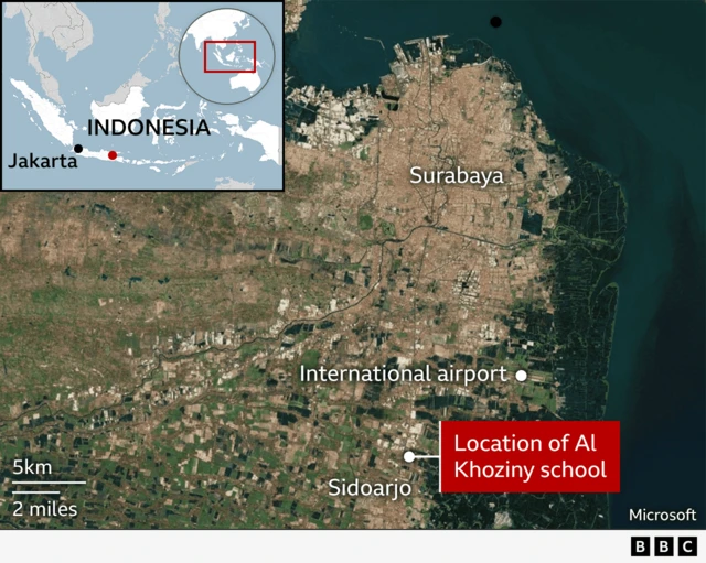 알 코지니 학교 위치