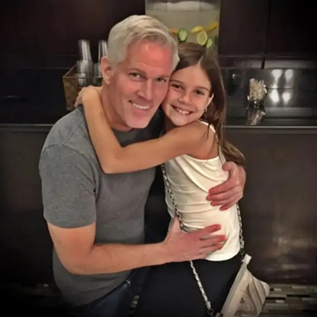 Paul com a filha, Emma