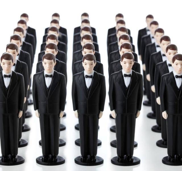 A mesma estatueta ao lado da outra uma dúzialotofacil hoje caixavezes