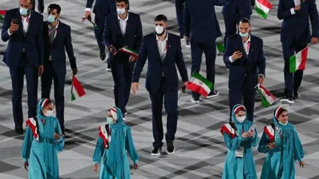 ورزشکاران ایران در مراسم افتتاحیه المپیک توکیو