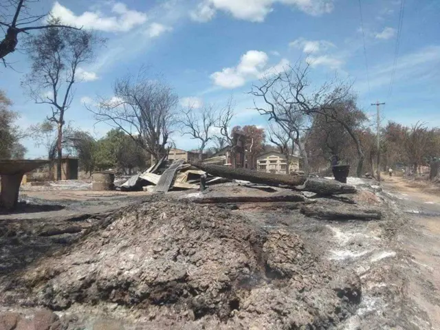 မြင်းမူမှာ စစ်ကြောင်းထိုးတဲ့ သုံးရက်အတွင်း လူ ၄ ဦးသေဆုံး၊ အိမ်ခြေရာနဲ့ချီ မီးရှို့ခံရ