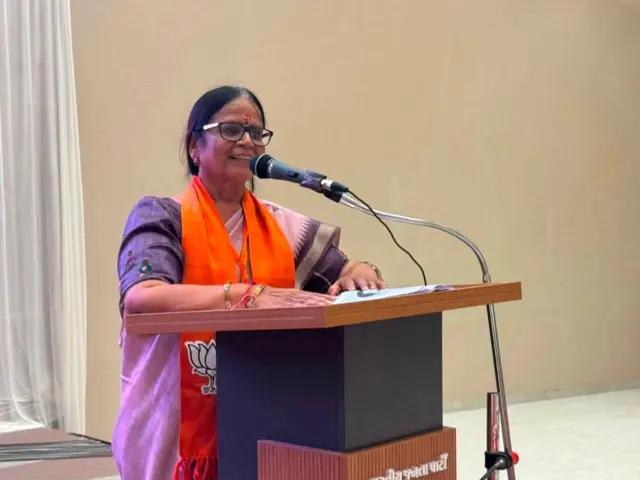 વર્ષાબહેન દોશી